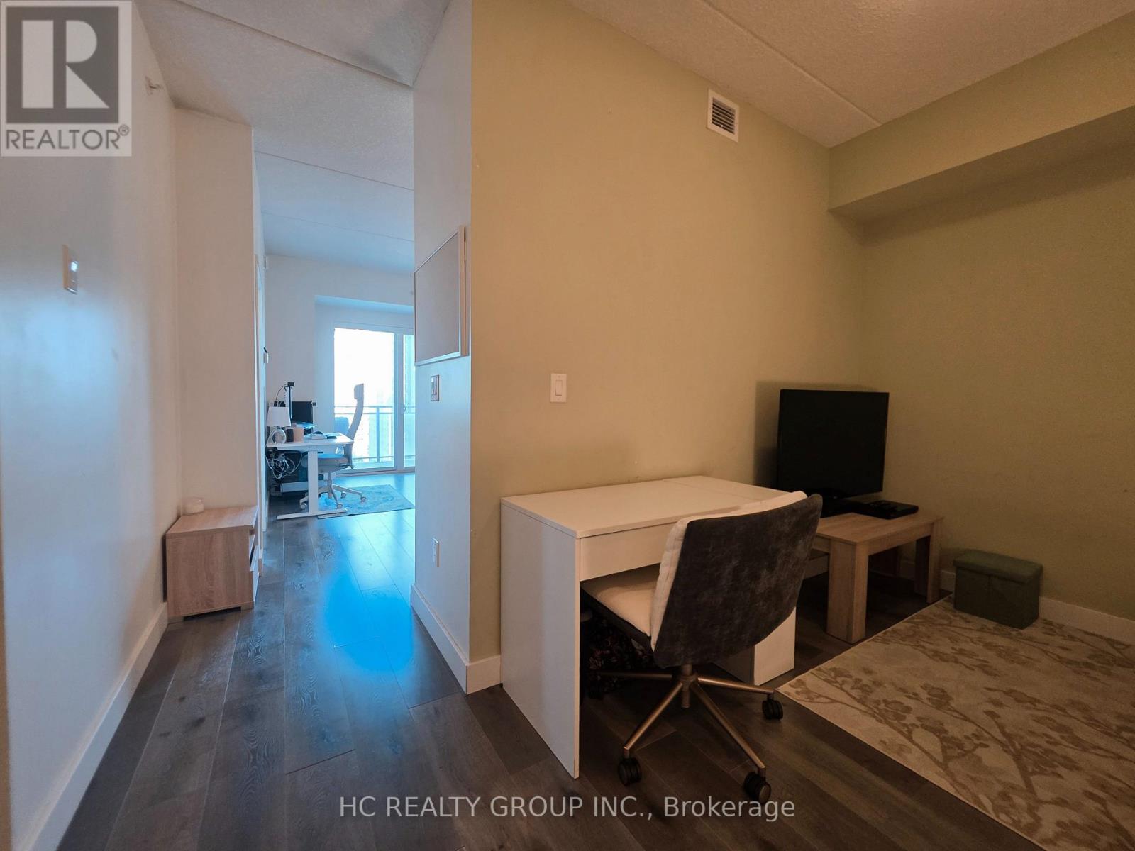 #1406 318 SPRUCE STREET - 16