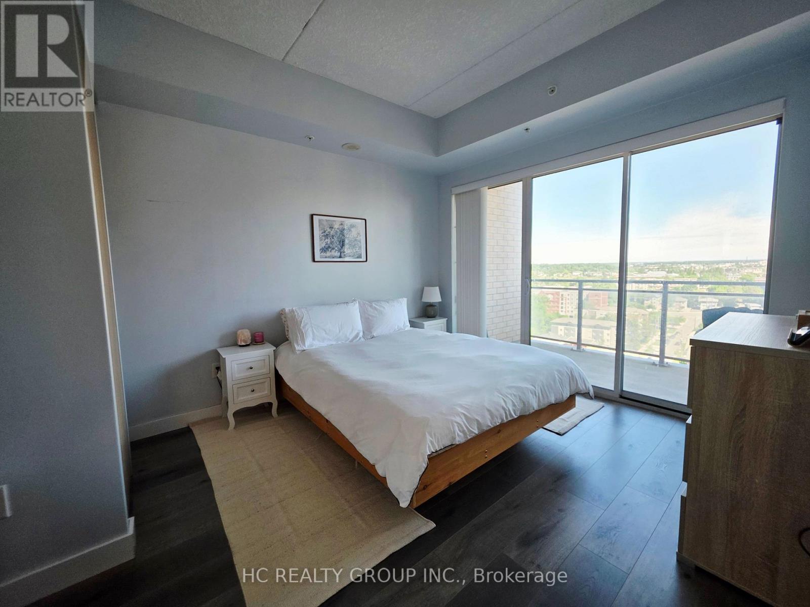 #1406 318 SPRUCE STREET - 25