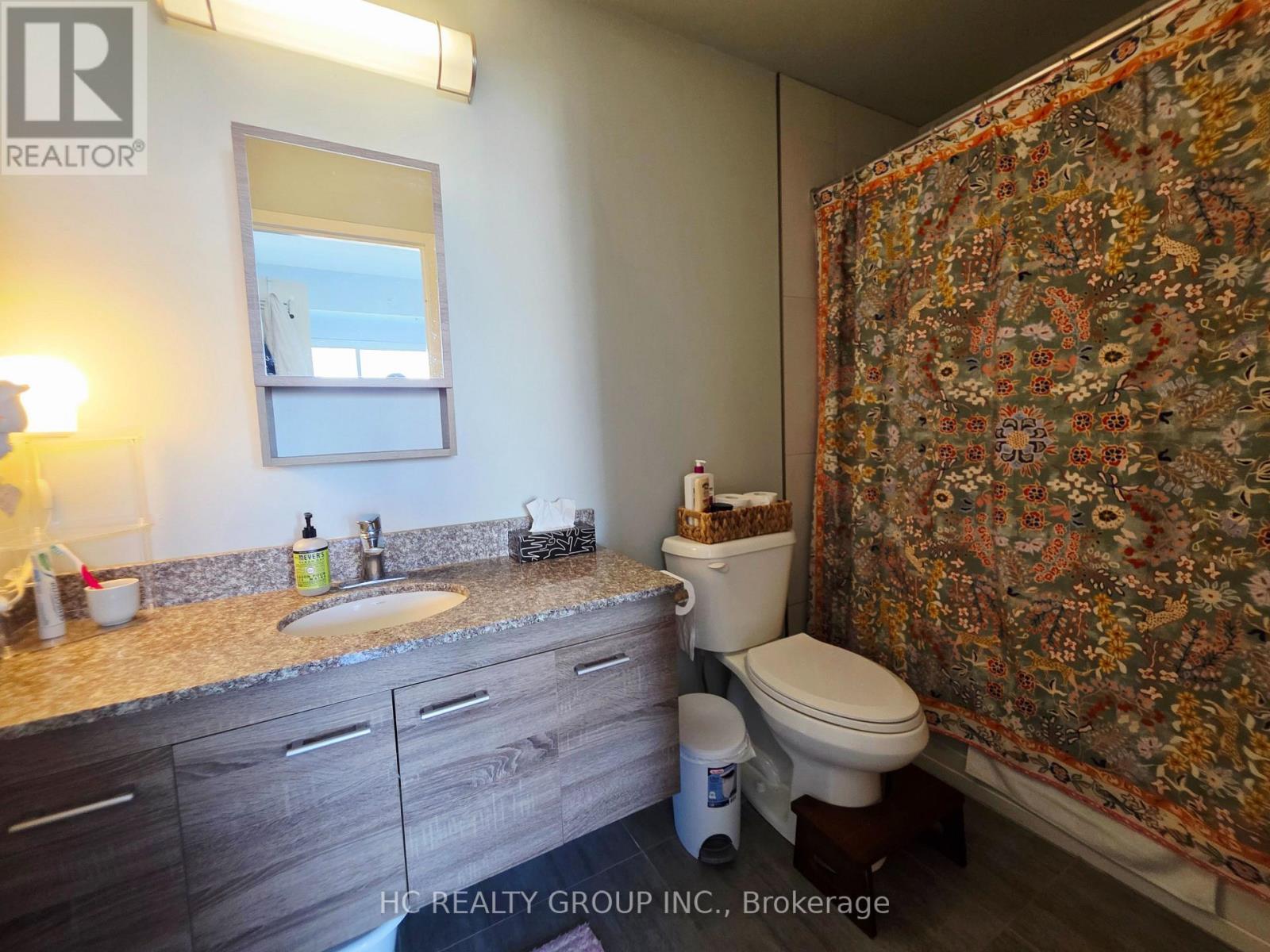 #1406 318 SPRUCE STREET - 27