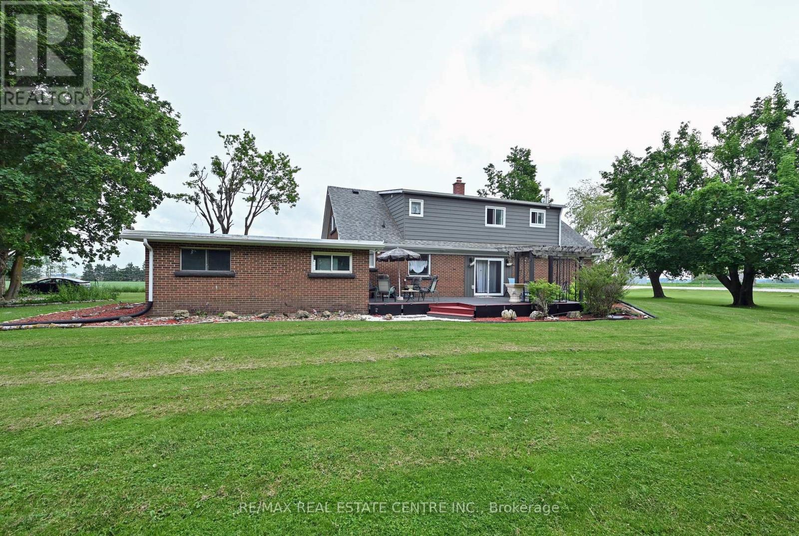 518325 COUNTY RD 124 ROAD - 32