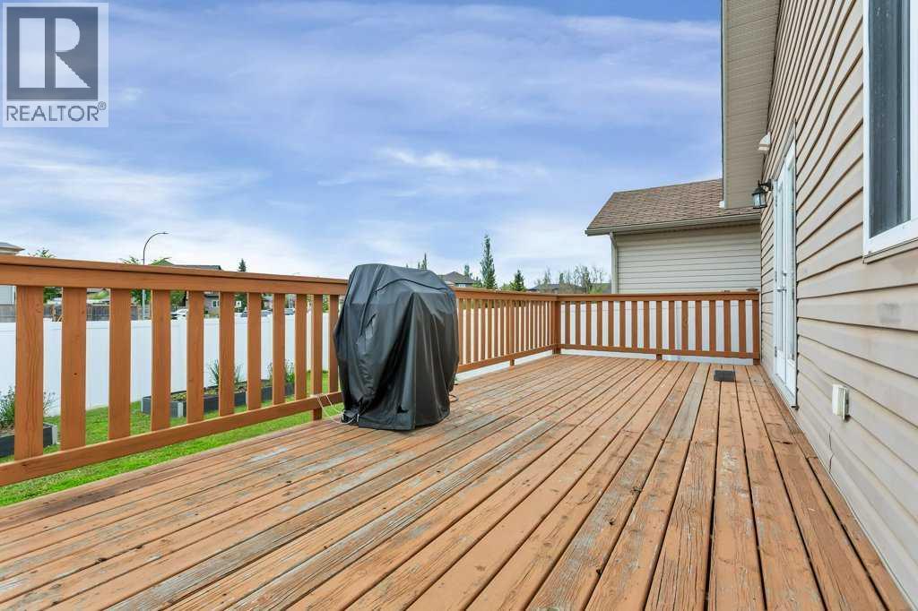12 Oswald Close — photo 36
