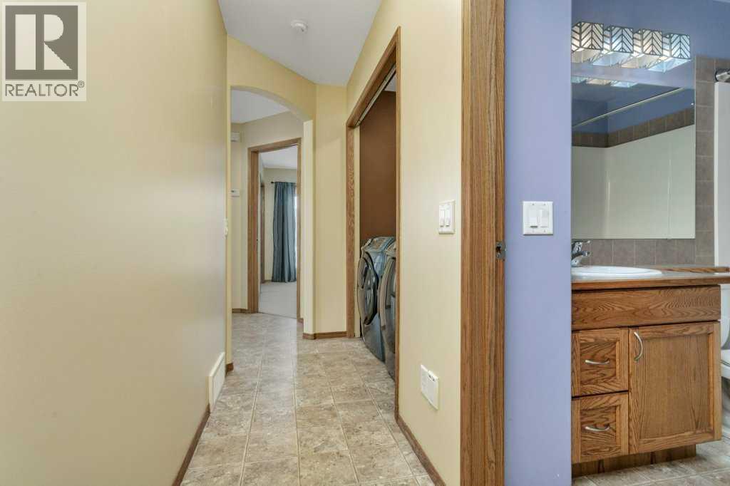 12 Oswald Close — photo 23