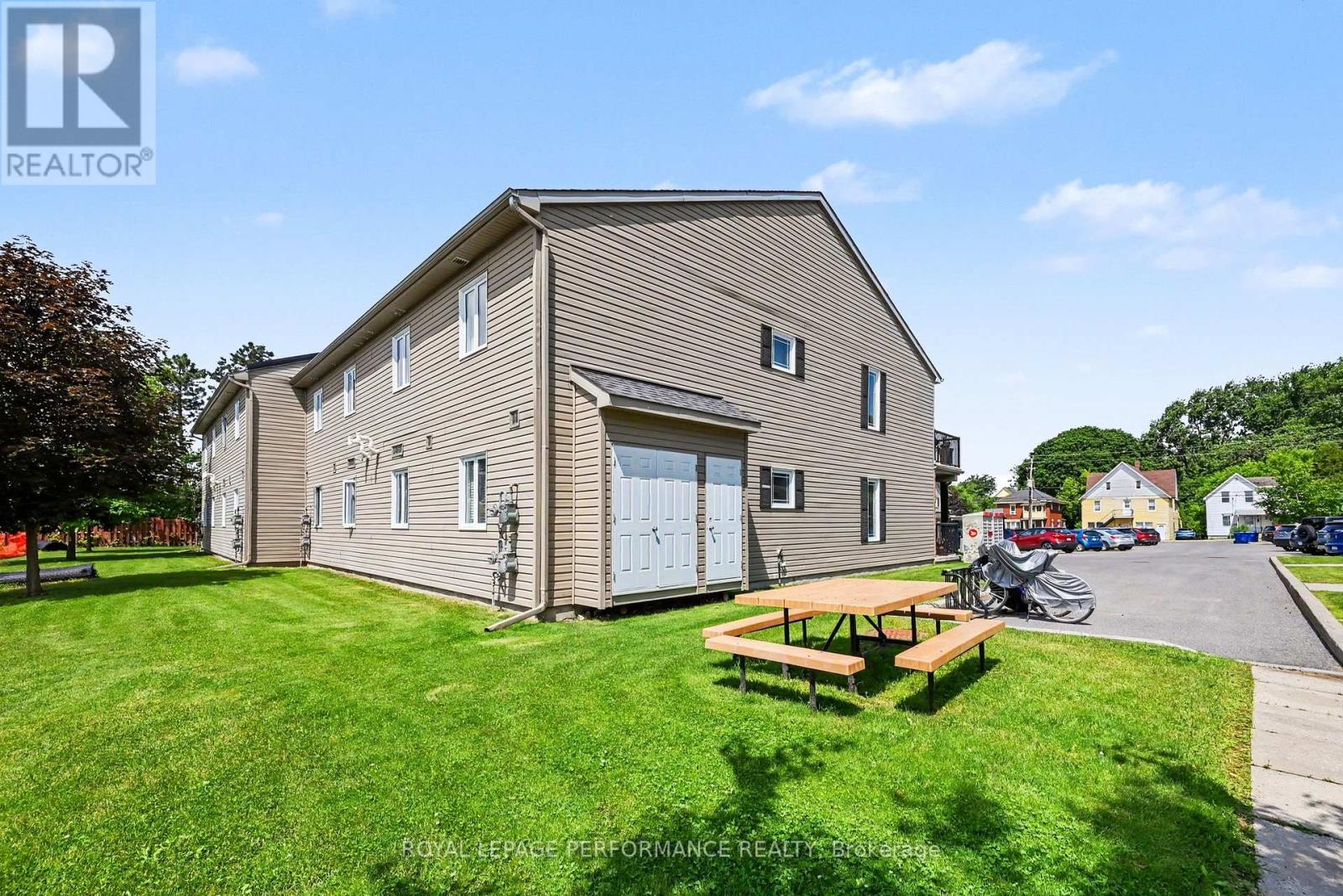 #202 222 FIRST STREET E - 31