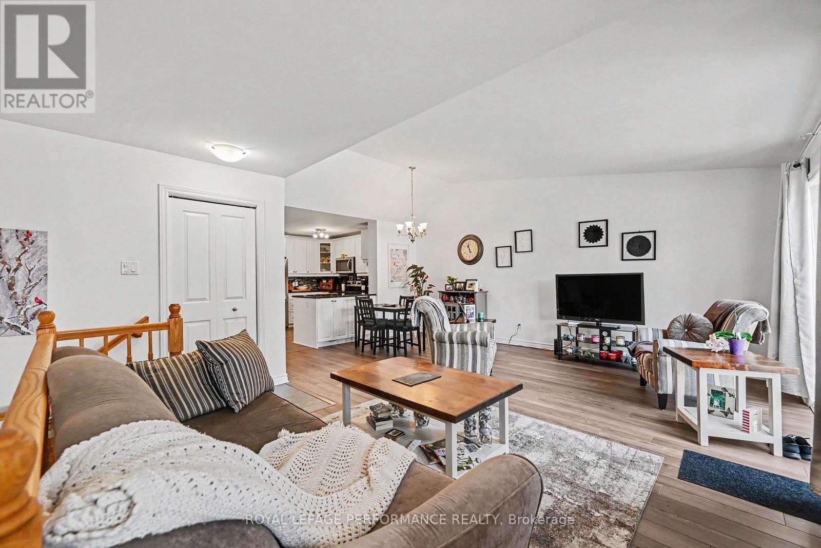 #202 222 FIRST STREET E - 9