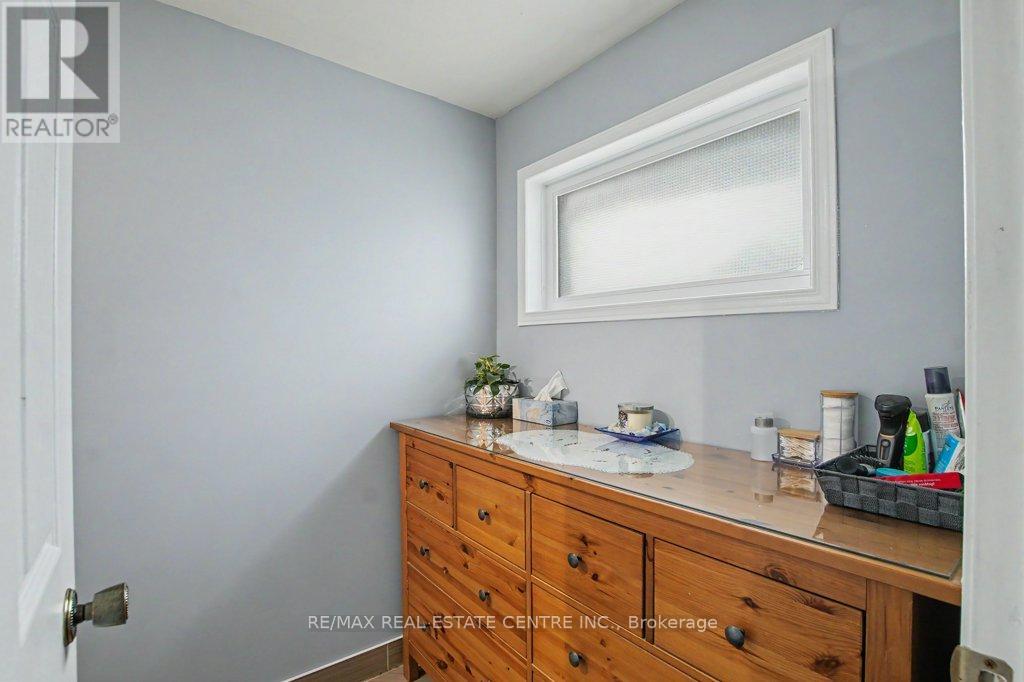 51 SCHADE STREET - 22