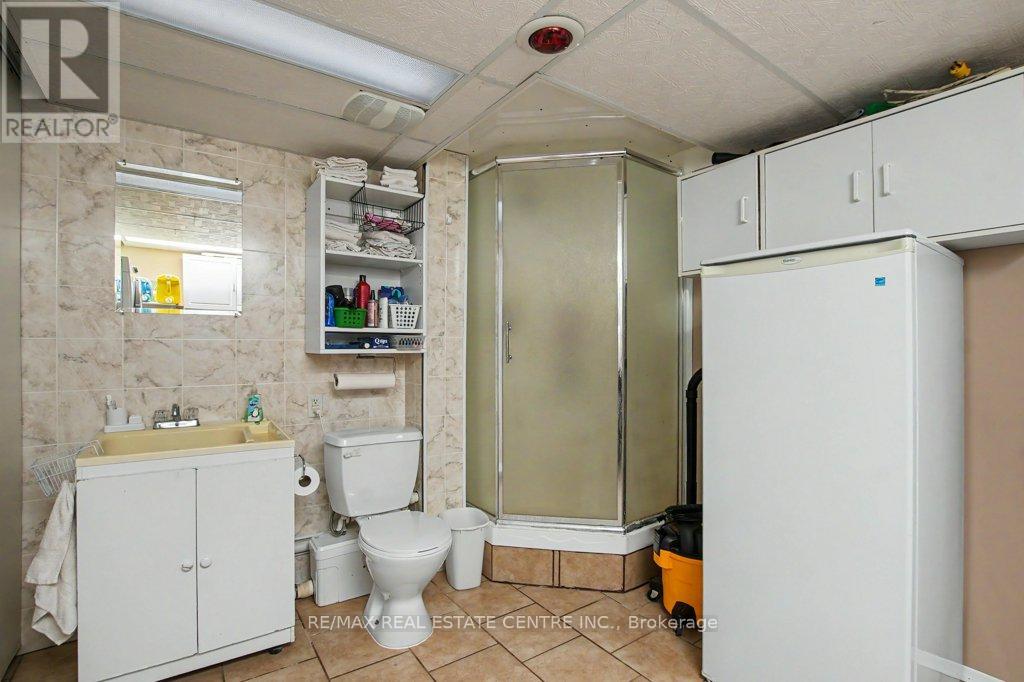 51 SCHADE STREET - 25