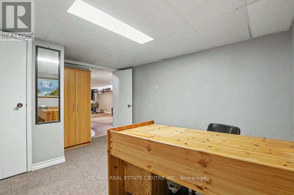 51 SCHADE STREET - 30