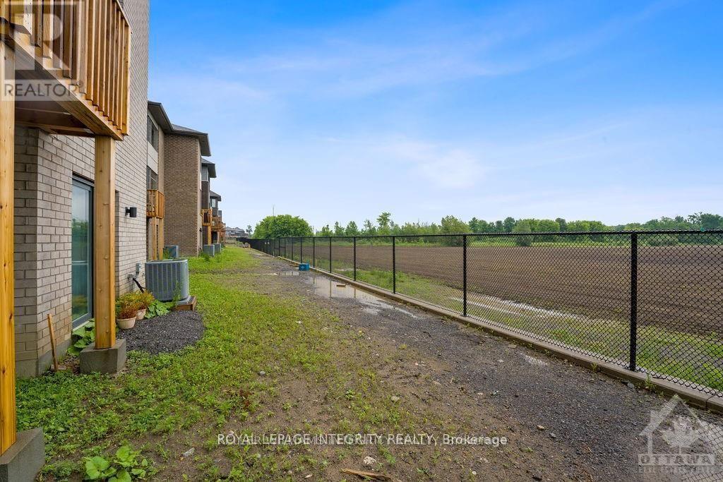 3 Bed, 3 Bath House for Rent in Ottawa – 254 SHUTTLEWORTH DRIVE, Ottawa – MLS# X13442664 - Image 29
