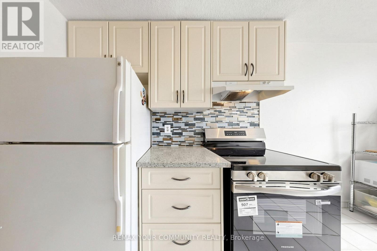 #1407 205 HILDA AVENUE - 19