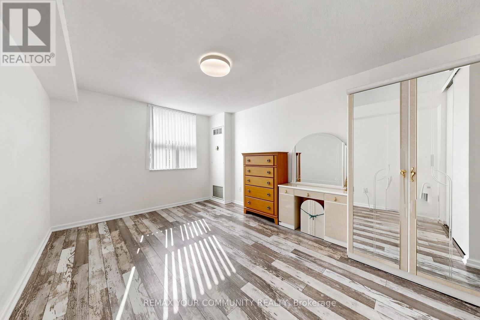 #1407 205 HILDA AVENUE - 31