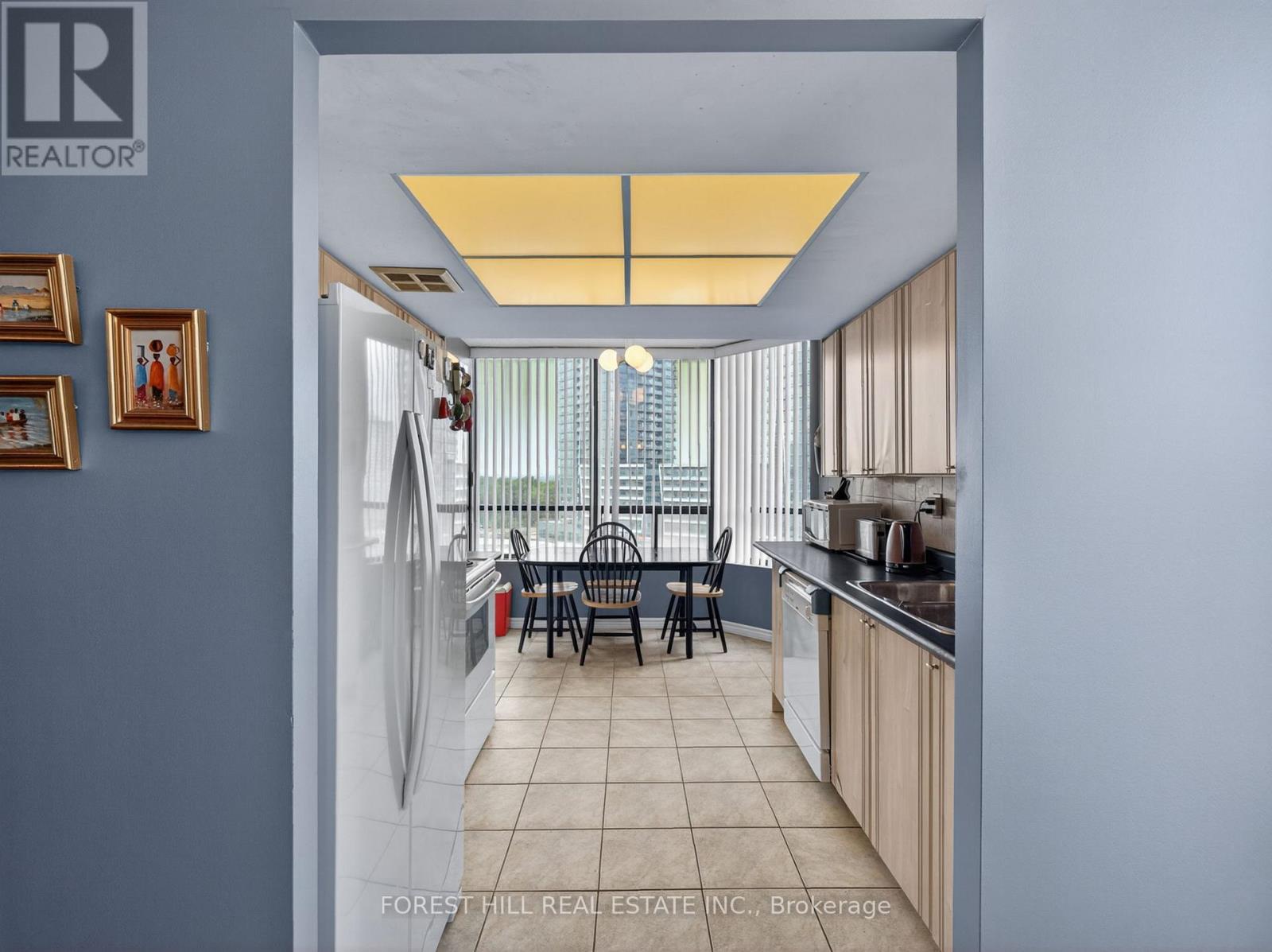 #1014 7460 BATHURST STREET - Image 6
