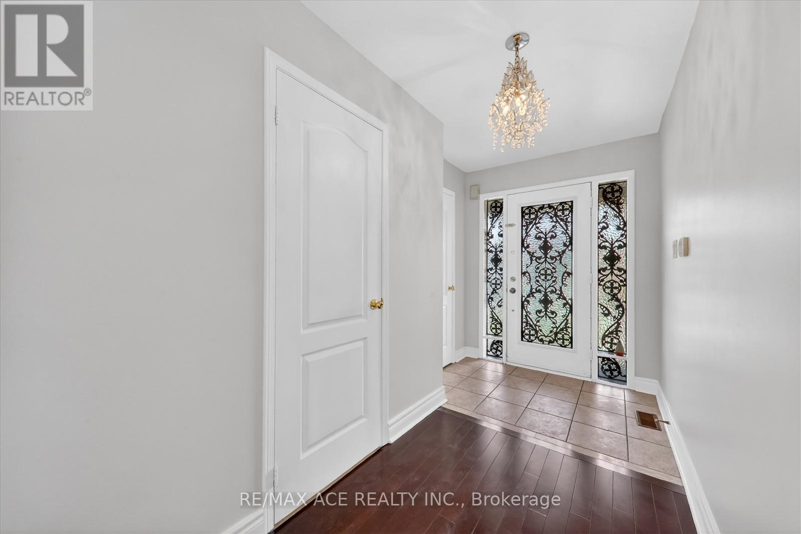 42 FEATHER REED WAY - 9