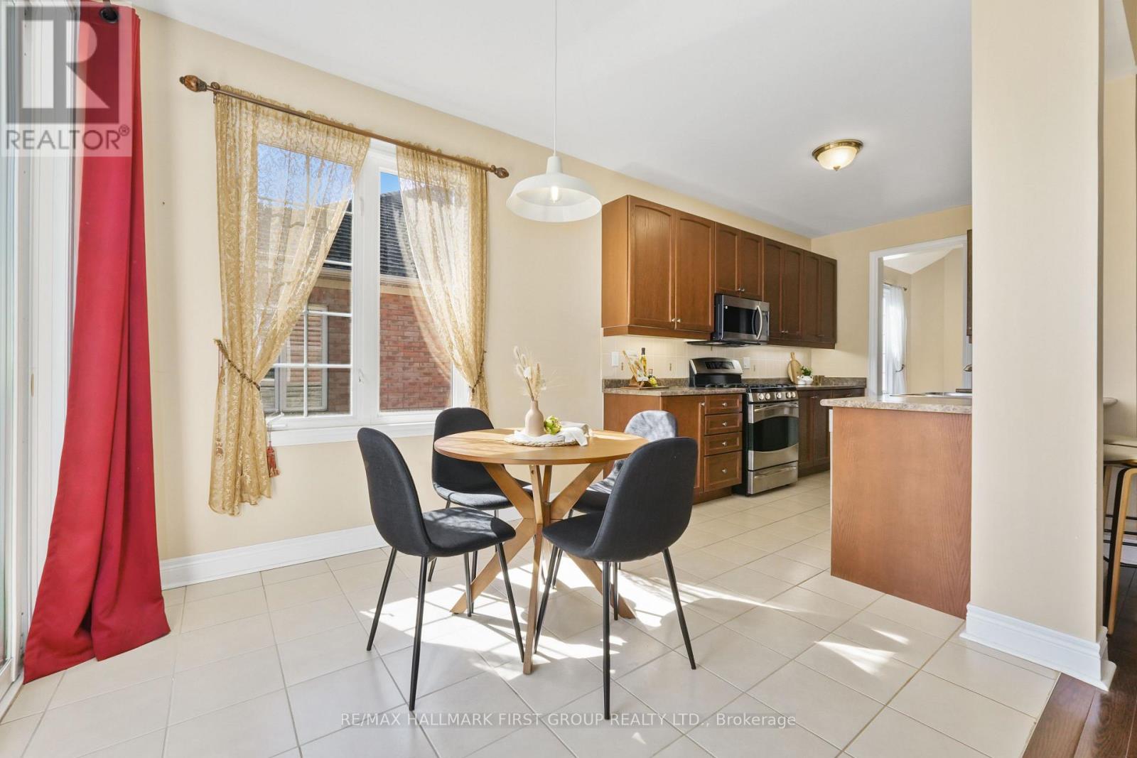3 POTTS LANE - 24