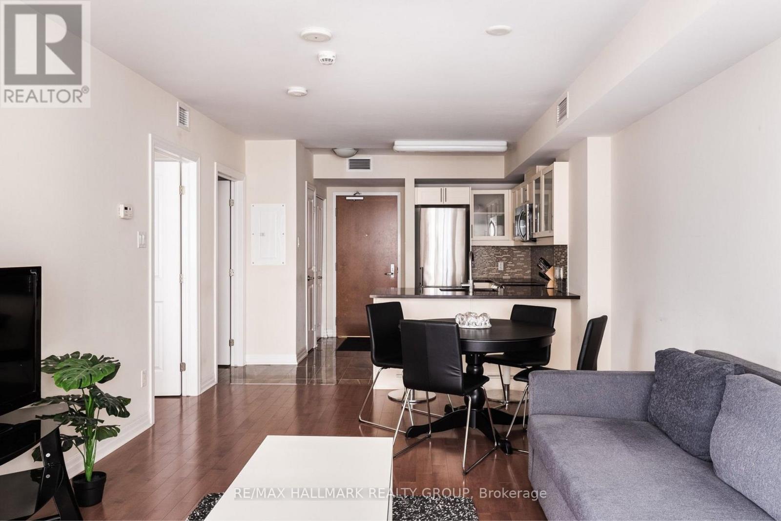 1 Bed, 1 Bath House for Rent in Ottawa – 2106 – 195 BESSERER STREET, Ottawa – MLS# X13442690 - Image 10