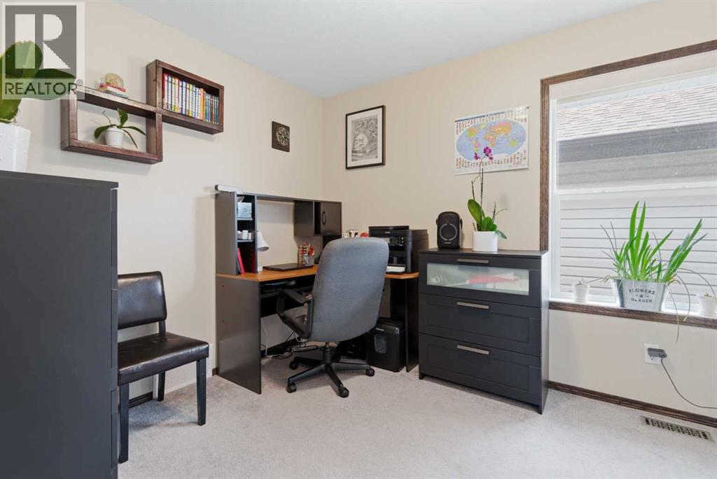 136 Lanterman Close — photo 18