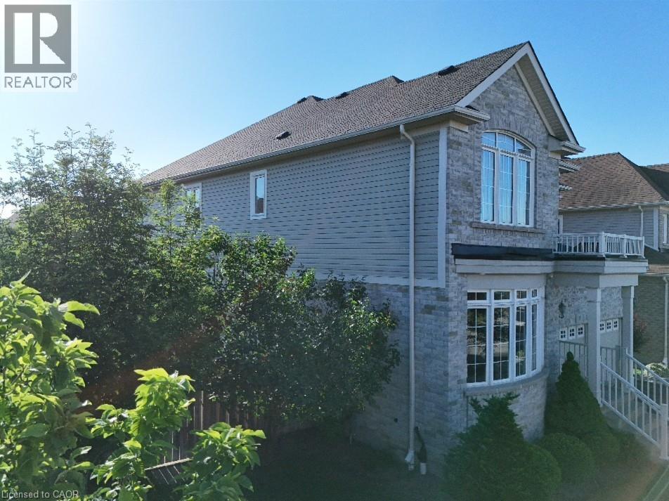512 TERRINGTON Crescent - Image 2