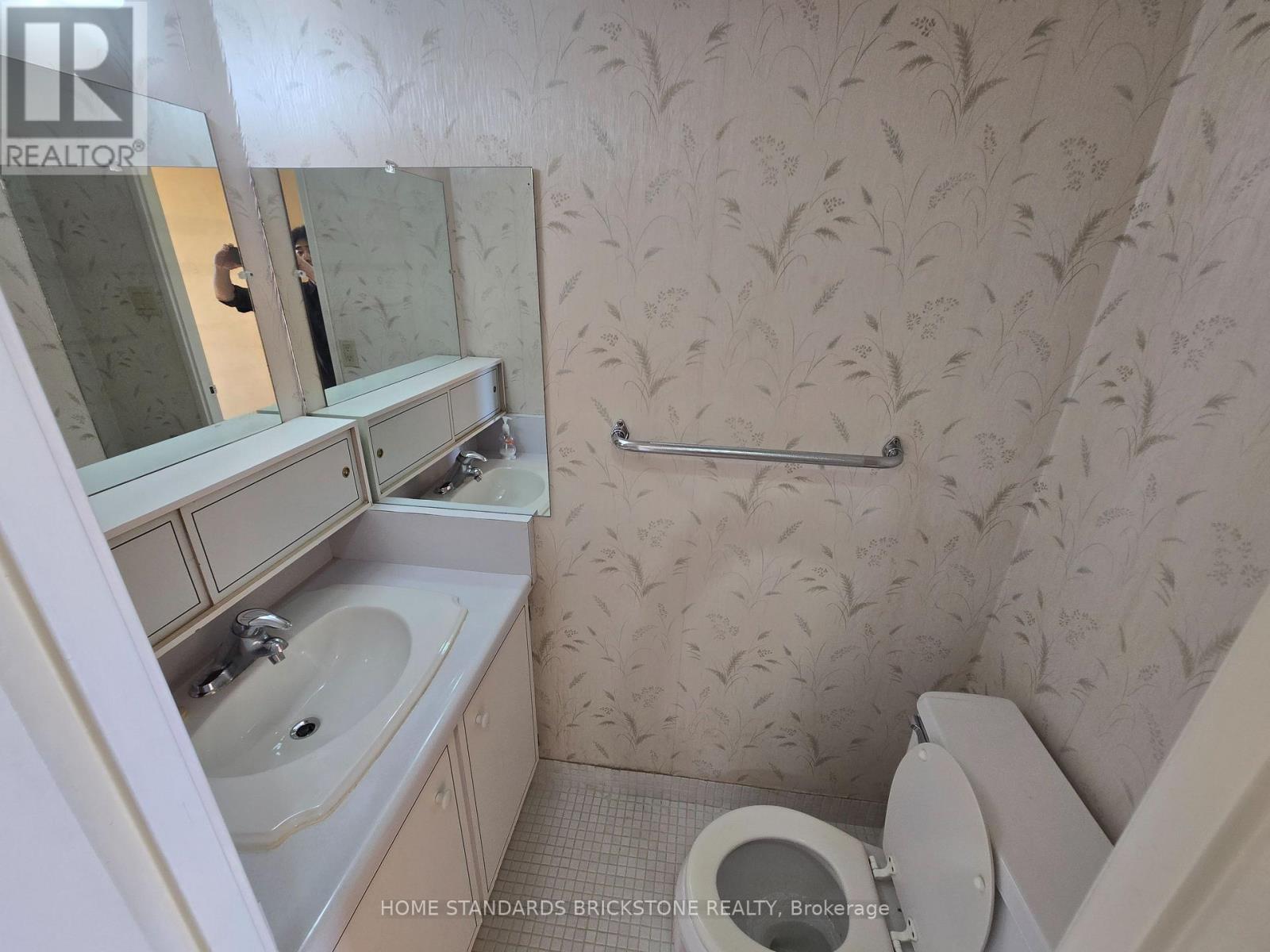 #802 205 HILDA AVENUE - Image 9