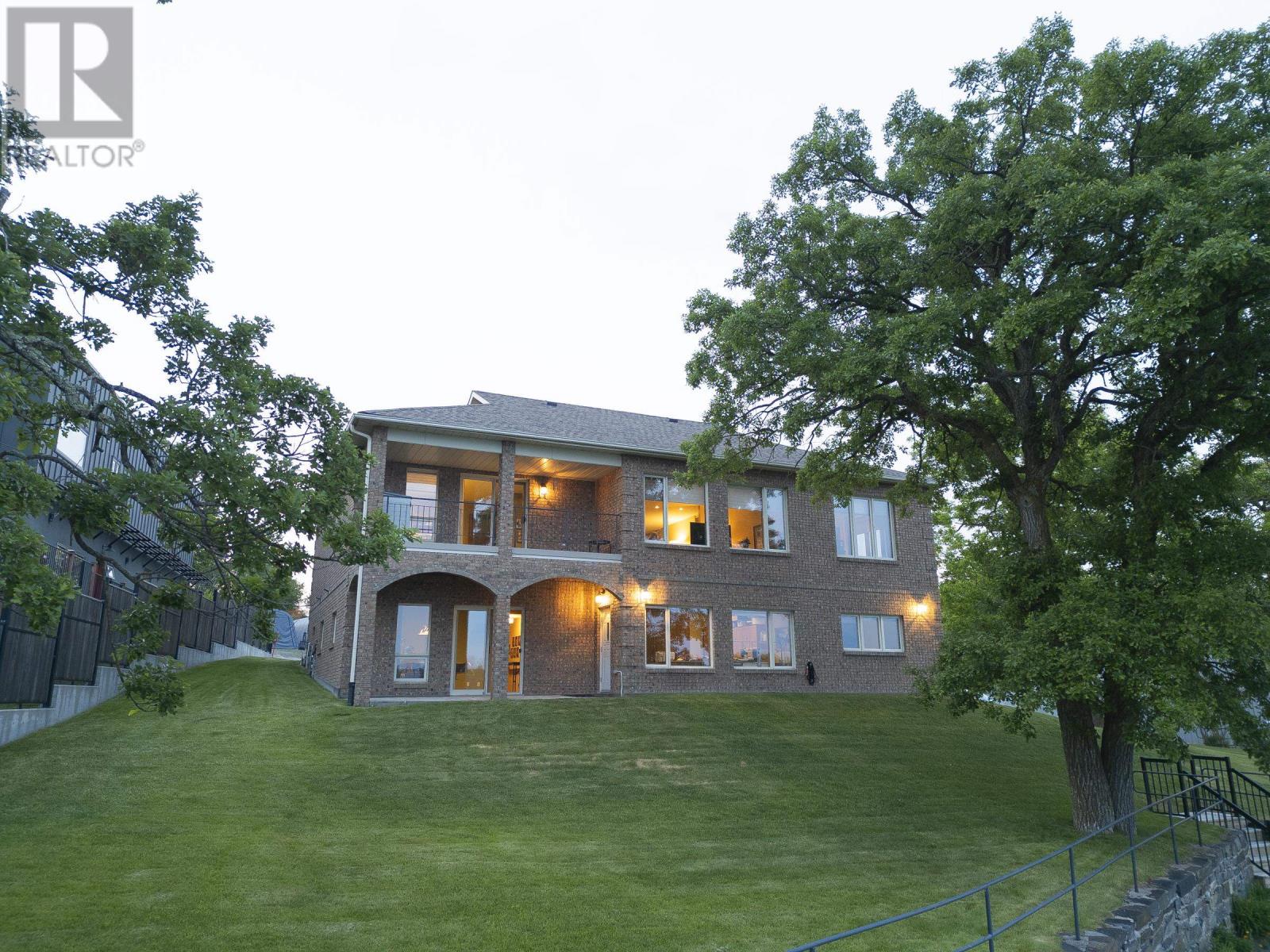 110 Lakeside Crescent - 1