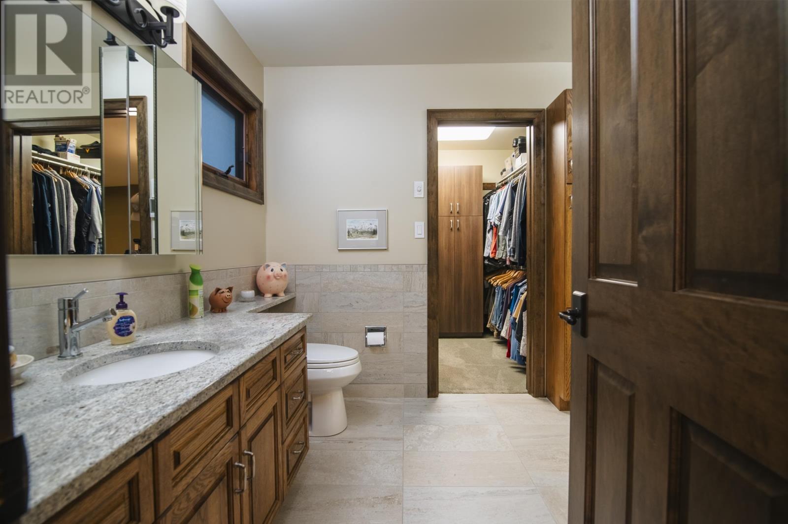 110 Lakeside Crescent - 23