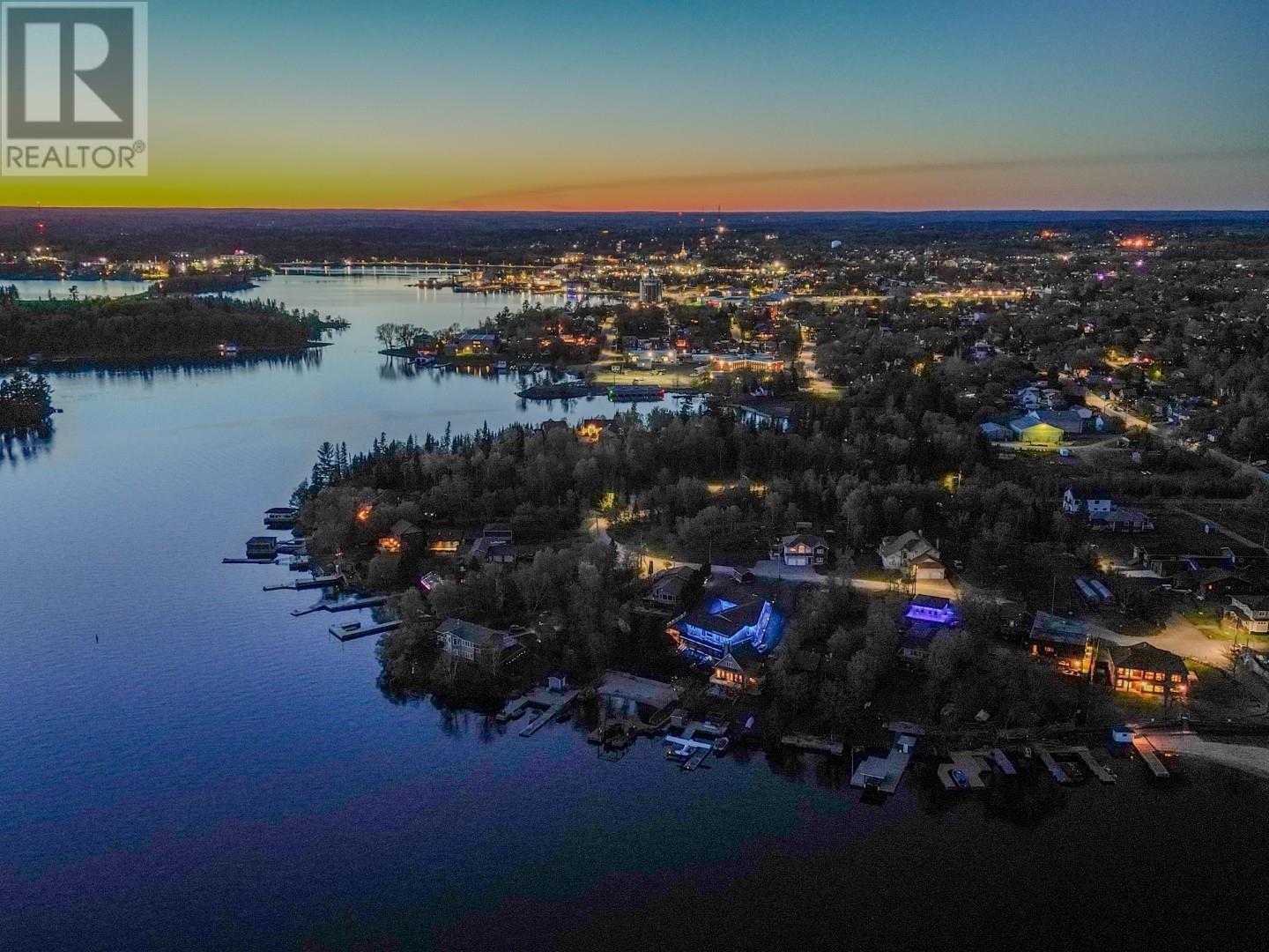 110 Lakeside Crescent - 49