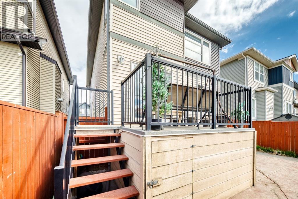 85 Savanna Close NE - 43