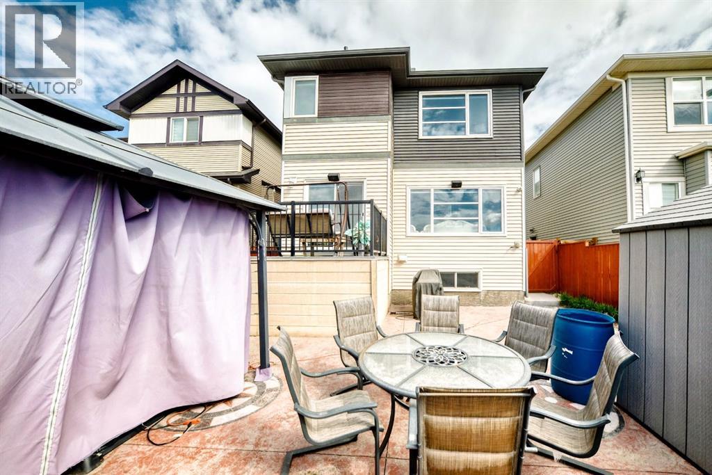 85 Savanna Close NE - 44
