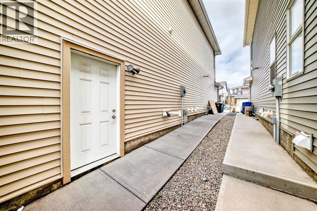 85 Savanna Close NE - 47