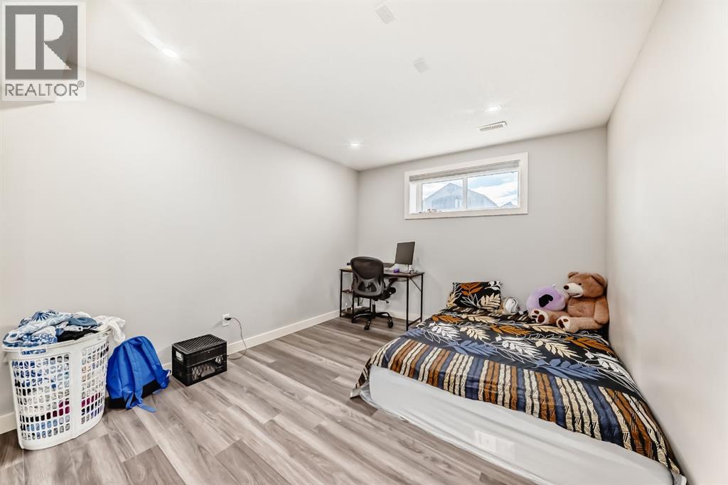 85 Savanna Close NE - 38