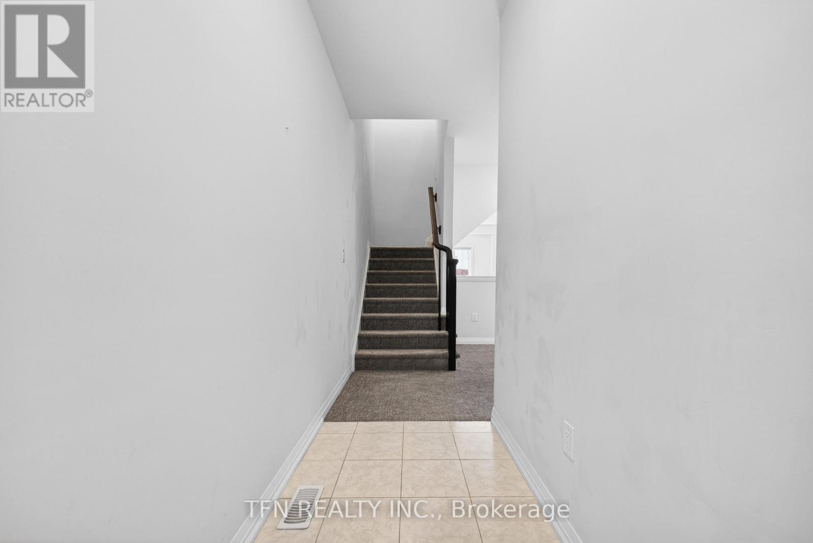 245 BUR OAK DRIVE - 11