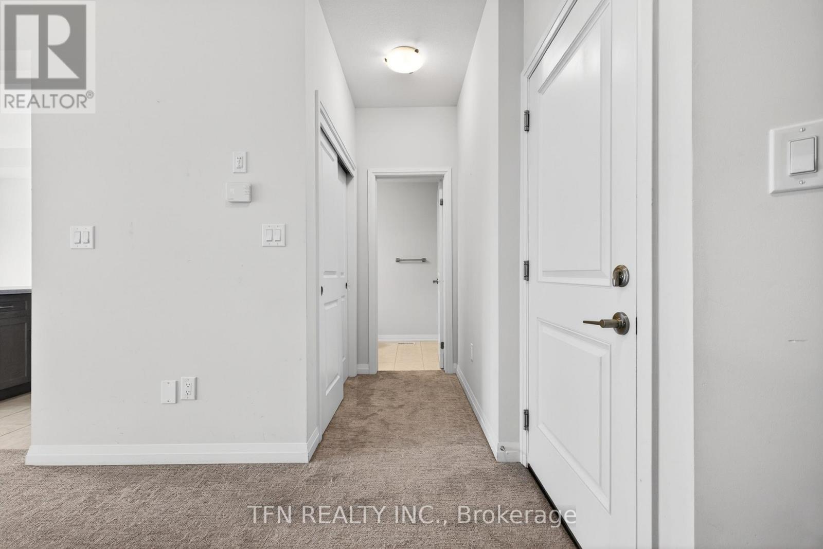 245 BUR OAK DRIVE - 13