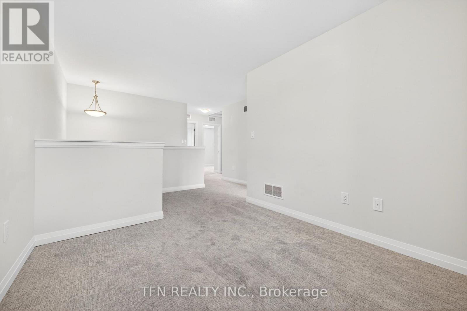 245 BUR OAK DRIVE - 27