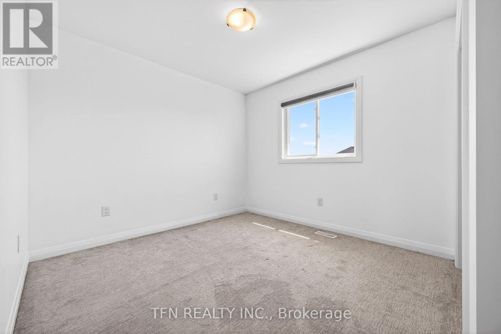 245 BUR OAK DRIVE - 34