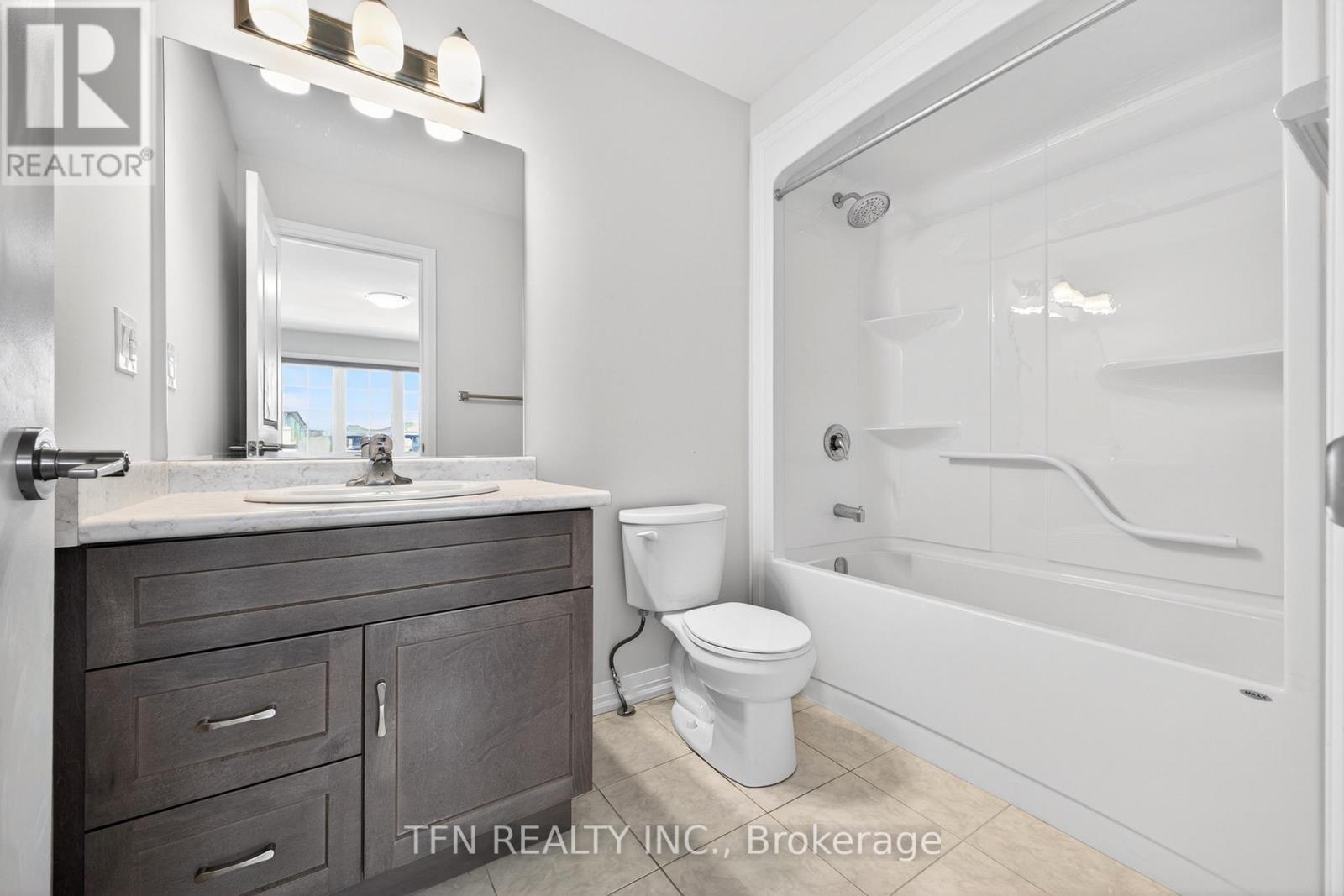 245 BUR OAK DRIVE - 31