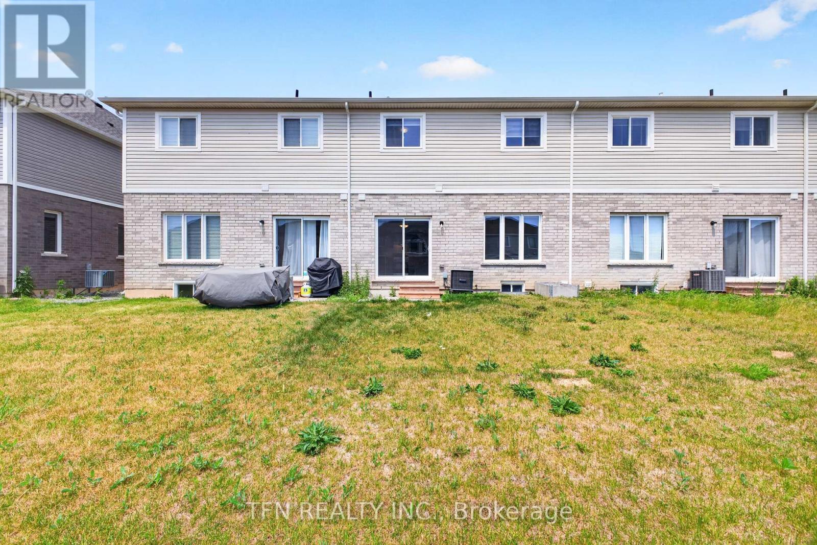 245 BUR OAK DRIVE - 5