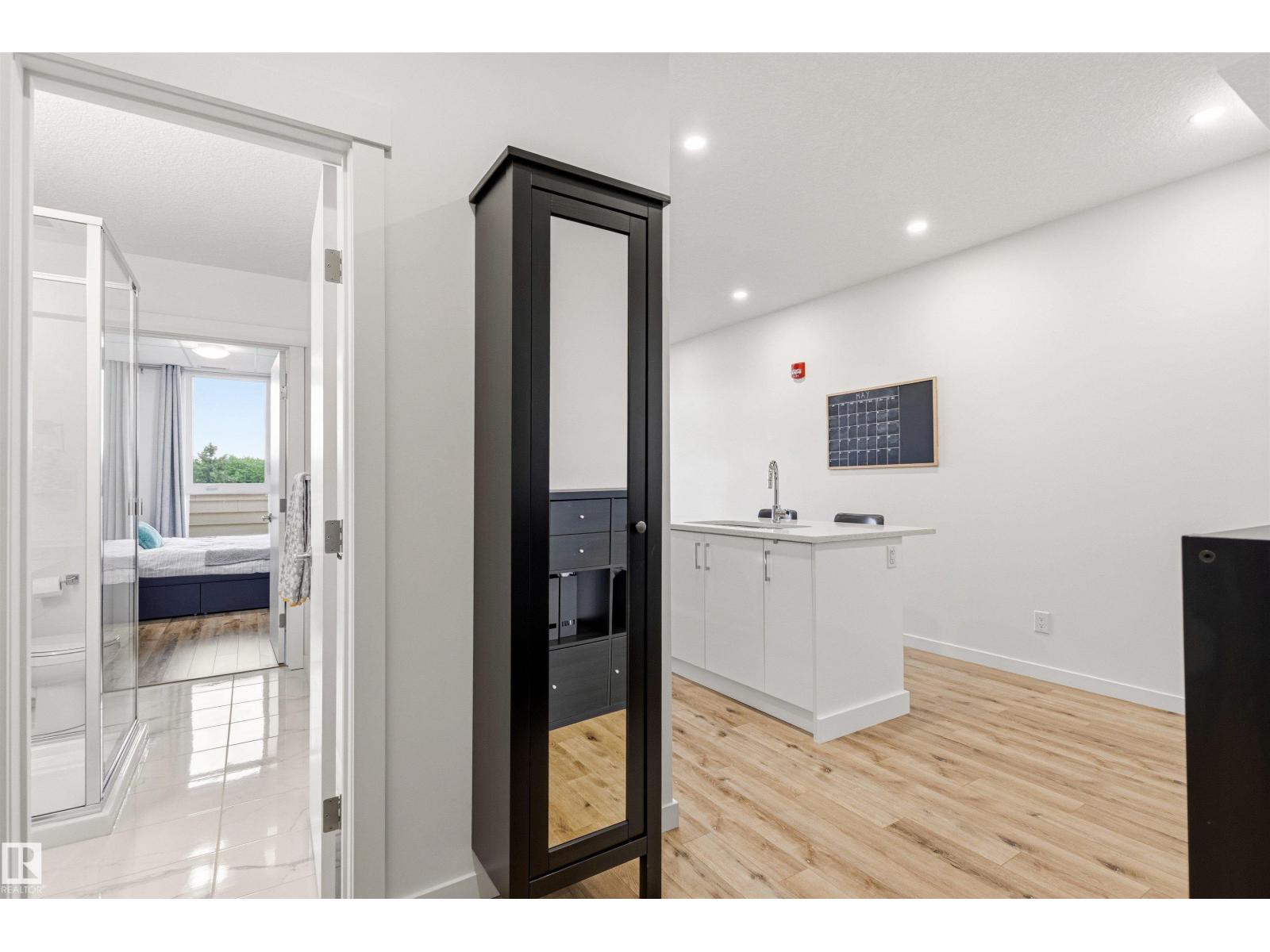 #413 11503 76 AV NW - 23