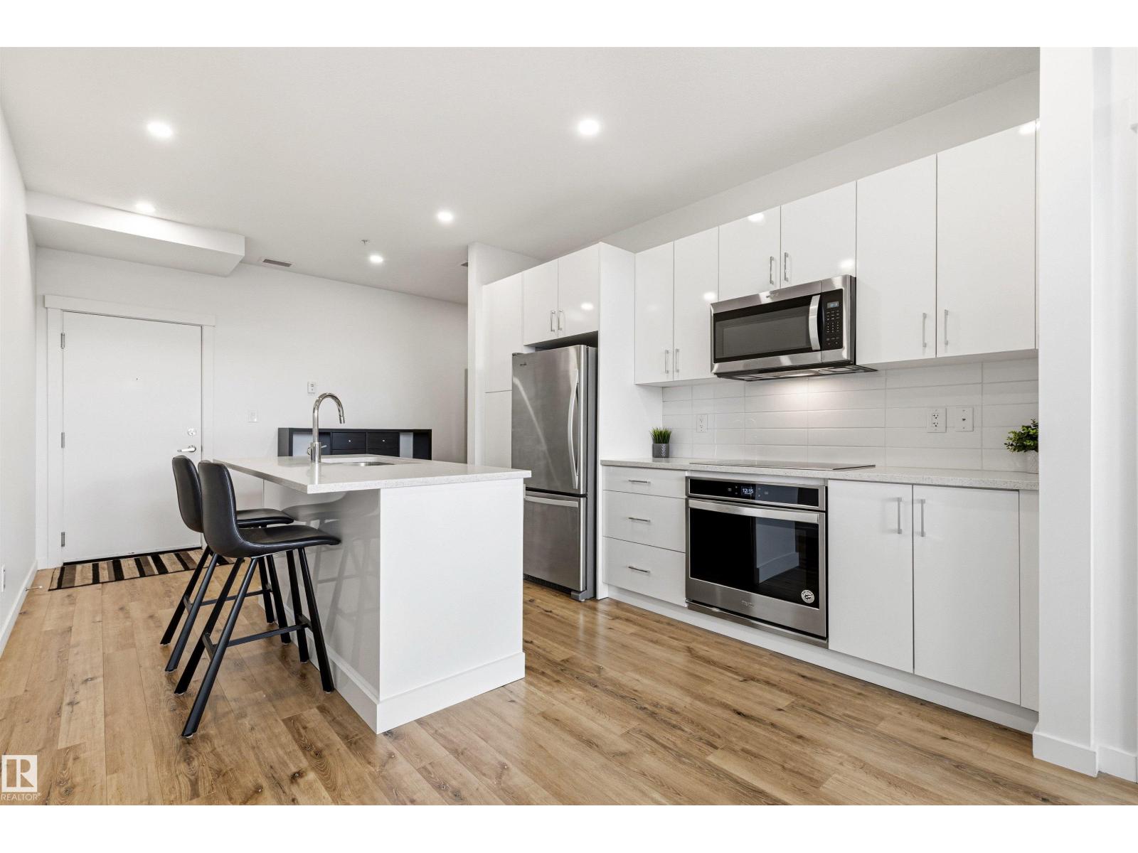 #413 11503 76 AV NW - 5