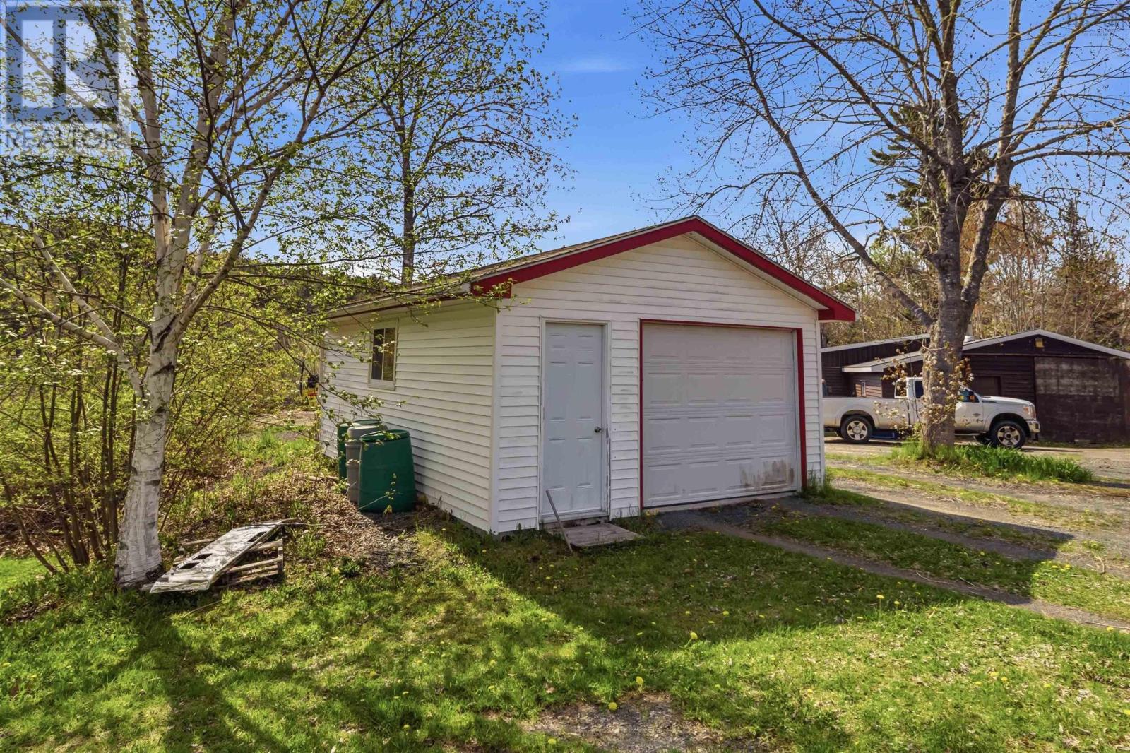 Property 3 of 46 of 293 Holland Road