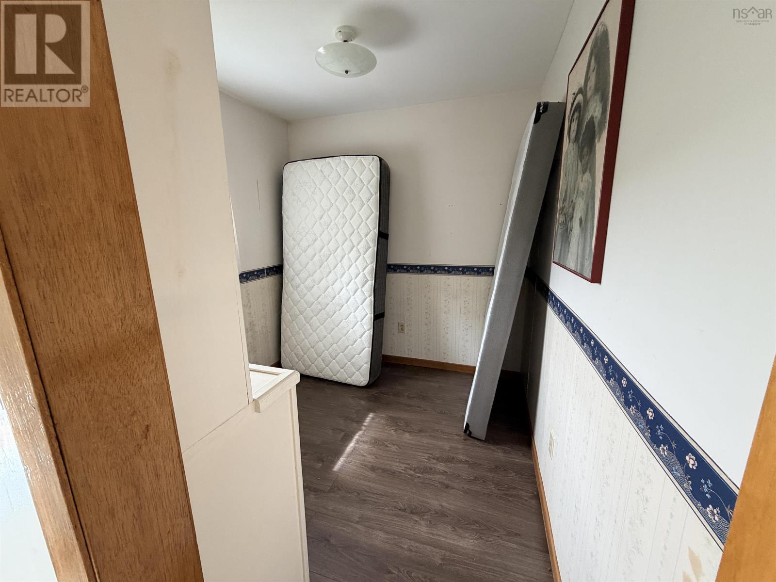 Property 36 of 46 of 293 Holland Road