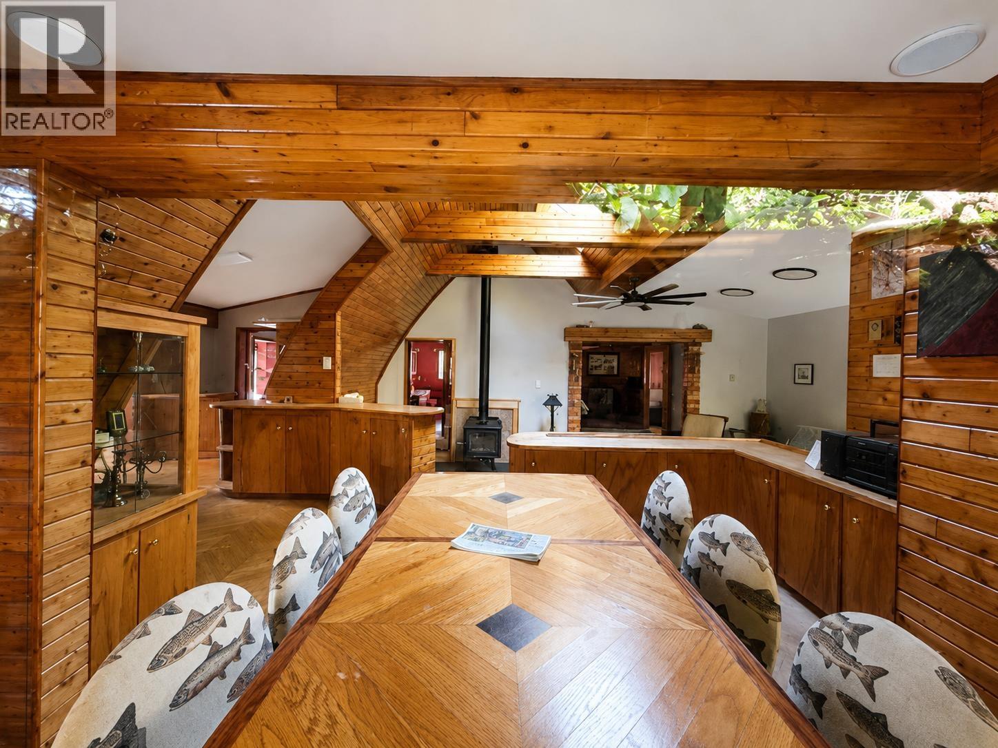 593 BEACH ROAD - 11