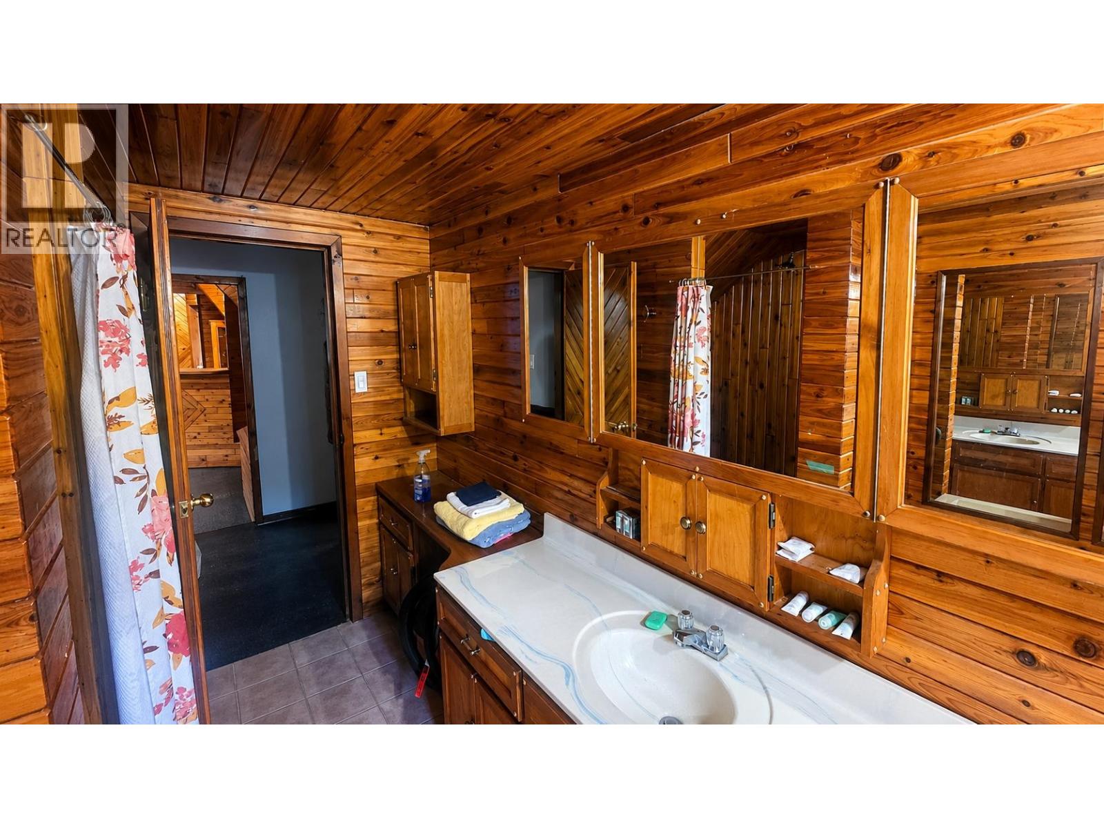 593 BEACH ROAD - 18
