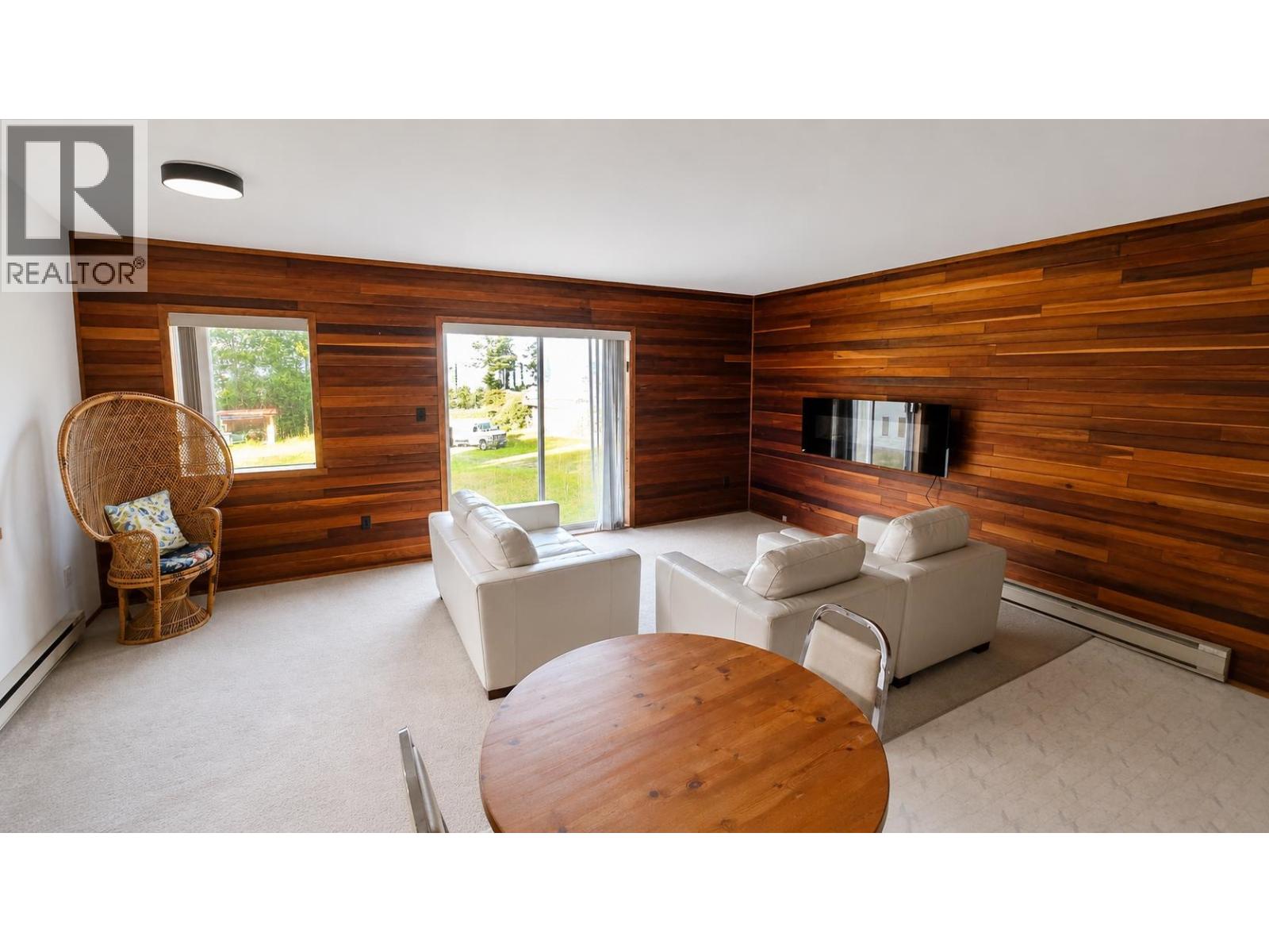 593 BEACH ROAD - 34