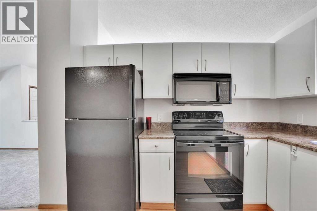 90 Martinridge Crescent NE - 14