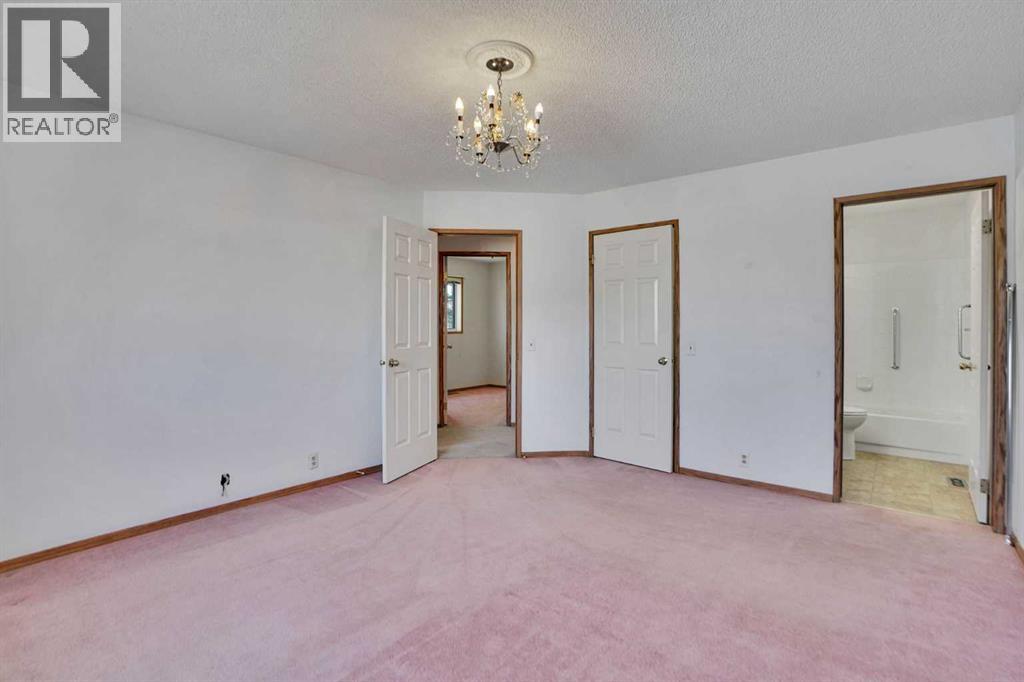 90 Martinridge Crescent NE - 19