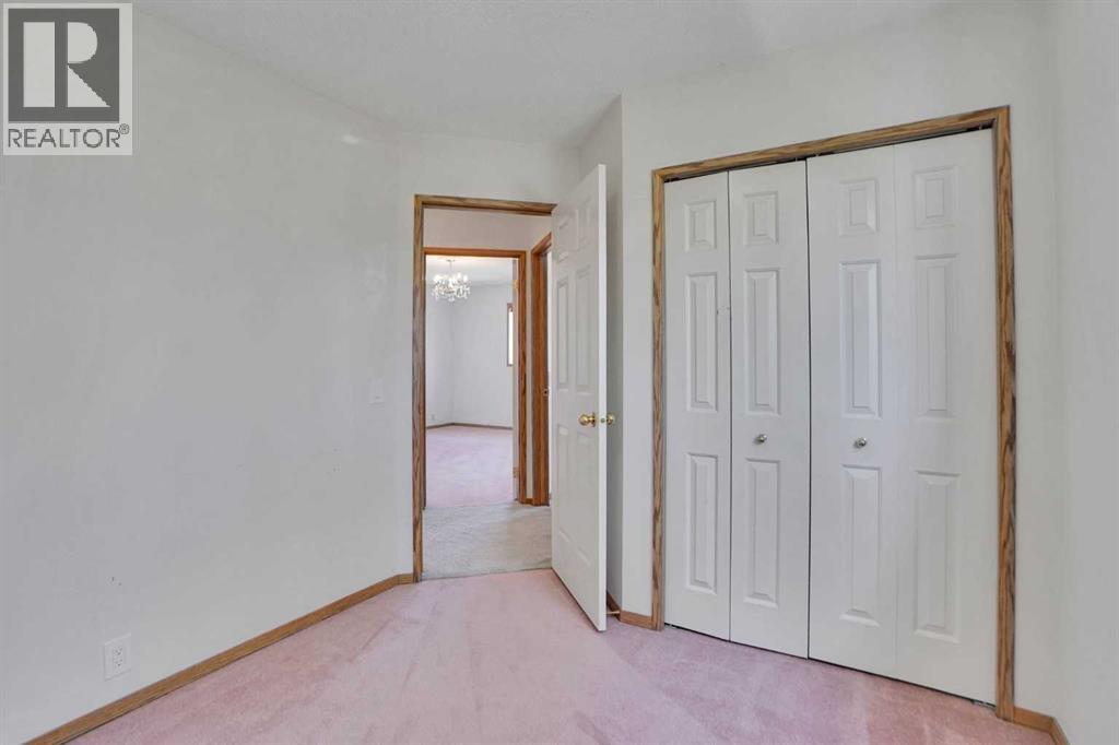 90 Martinridge Crescent NE - 16