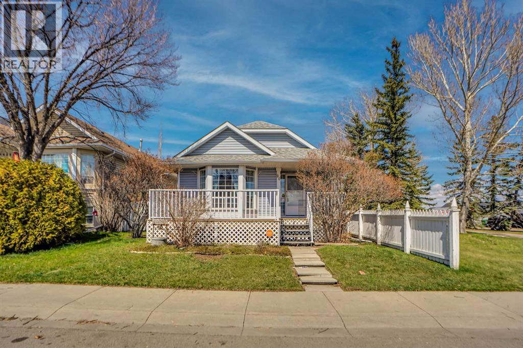 90 Martinridge Crescent NE - 1