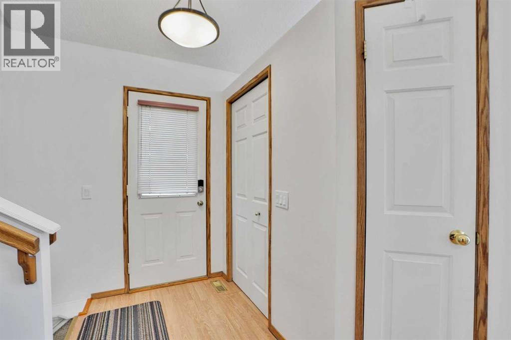 90 Martinridge Crescent NE - 26