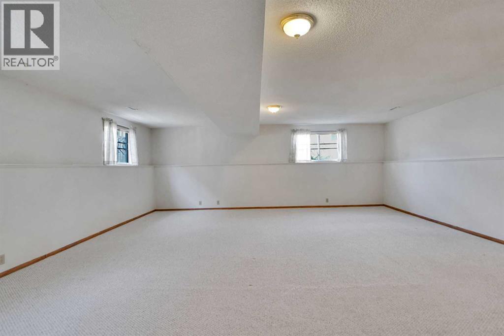 90 Martinridge Crescent NE - 33