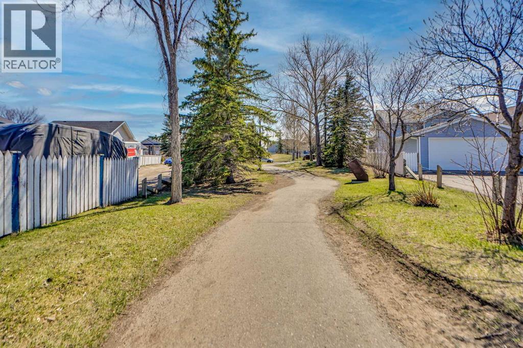 90 Martinridge Crescent NE - 46