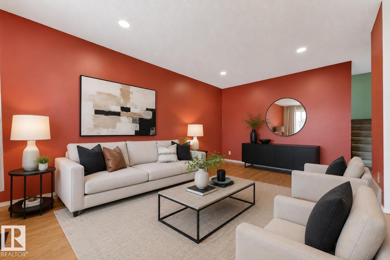 18351 77 AV NW - 10