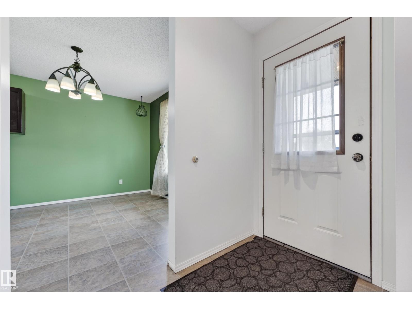 18351 77 AV NW - 17
